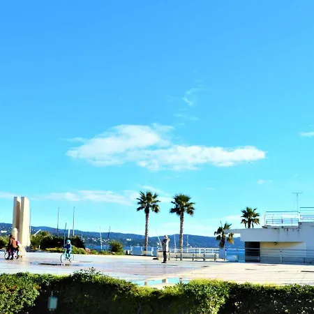 2 Pieces Avec Jardin Et Terrasse A 180m De La - Fr-1-226b-338 Cavalaire-sur-Mer