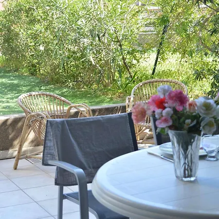 Appartement 2 Pieces Avec Jardin Et Terrasse A 180m De La - Fr-1-226b-338 Cavalaire-sur-Mer